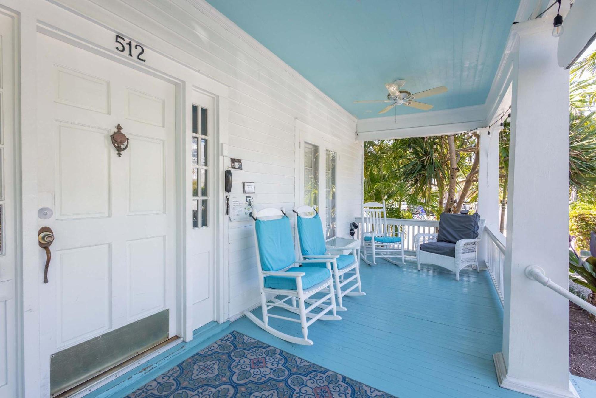 Deluxe King With Balcony - At James House With Parking! Key West Exterior photo