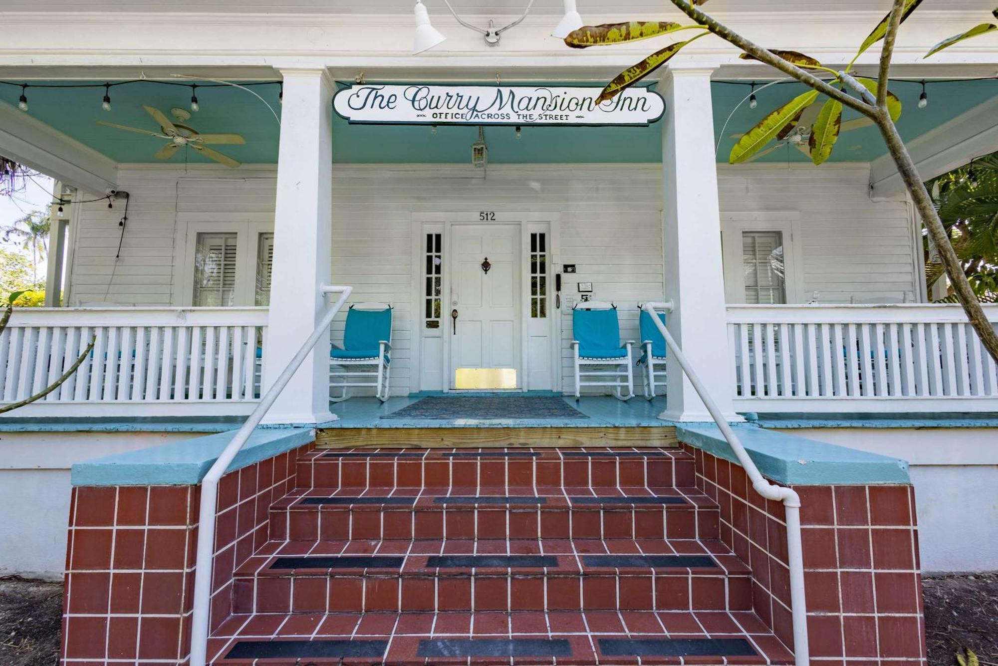 Deluxe King With Balcony - At James House With Parking! Key West Exterior photo